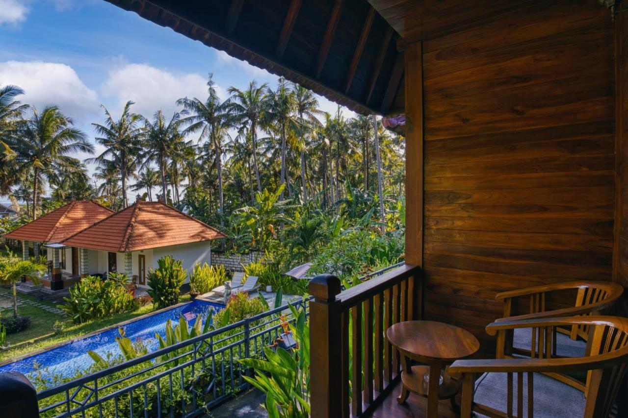 Coconut Hill Cottage Batununggul Exterior foto