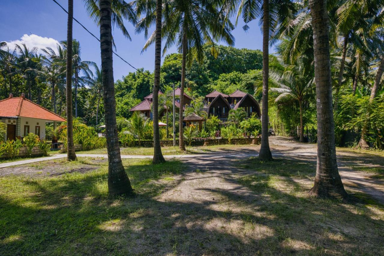 Coconut Hill Cottage Batununggul Exterior foto
