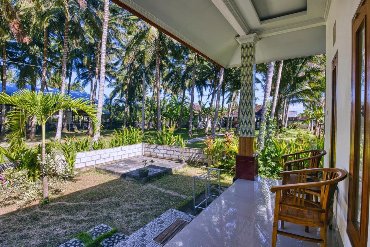 Coconut Hill Cottage Batununggul Exterior foto