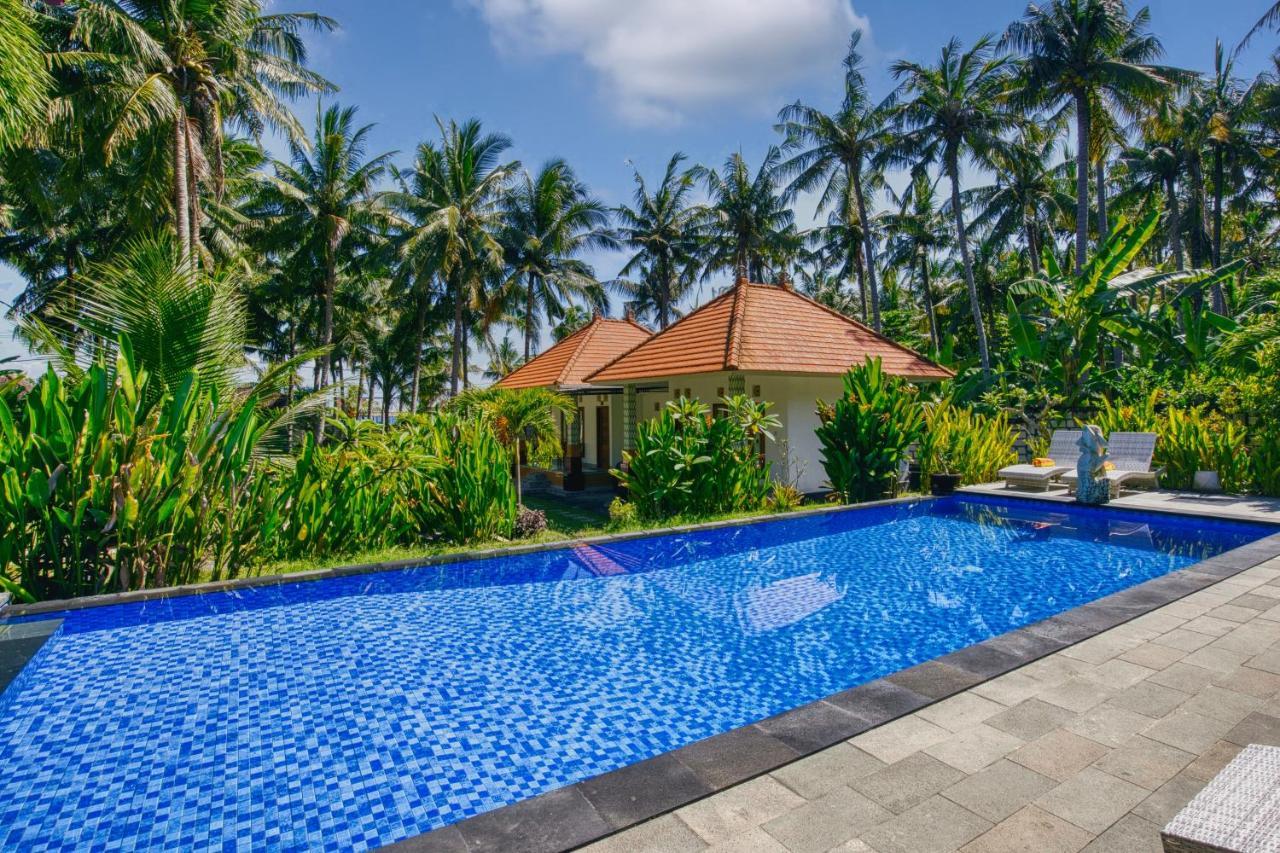 Coconut Hill Cottage Batununggul Exterior foto