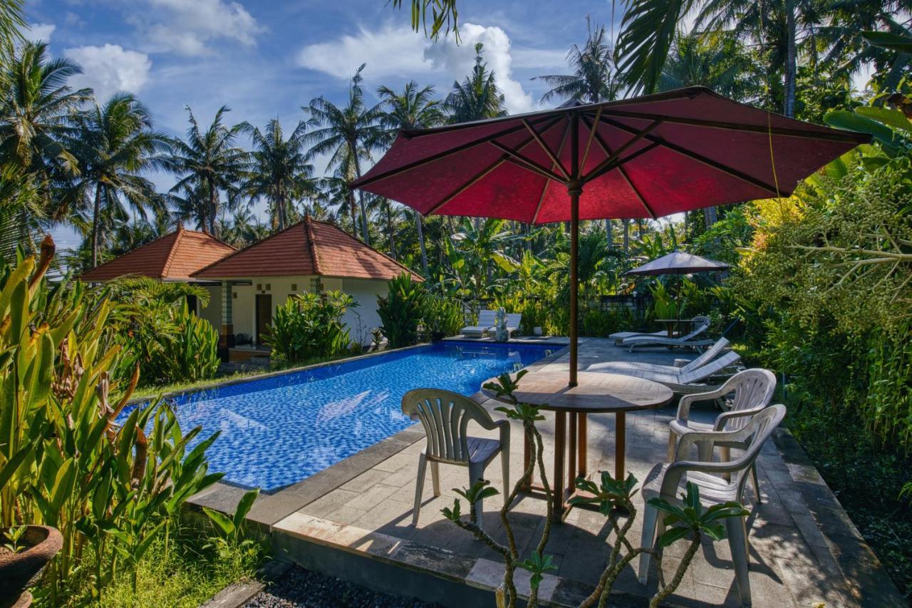 Coconut Hill Cottage Batununggul Exterior foto
