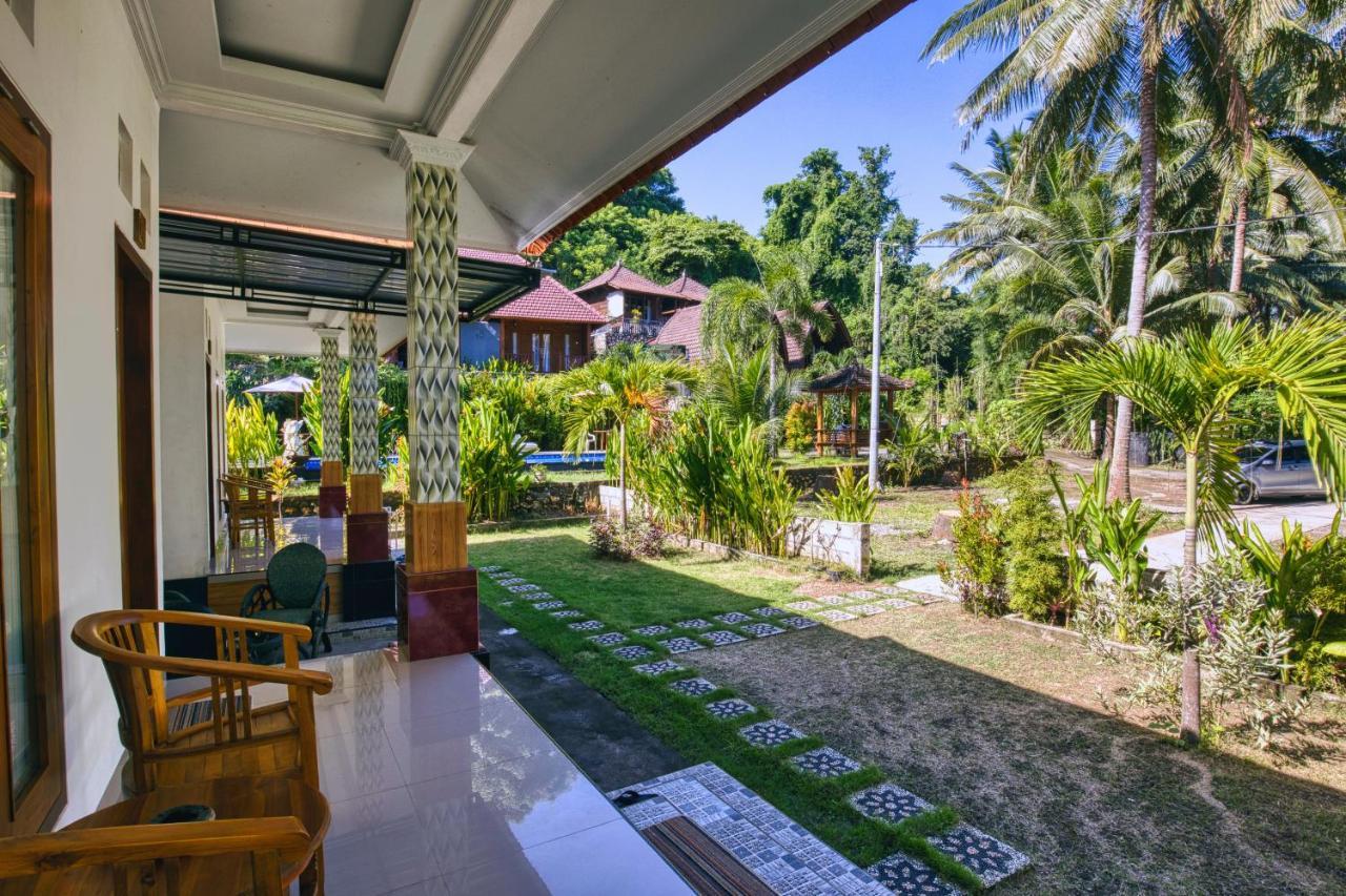 Coconut Hill Cottage Batununggul Exterior foto